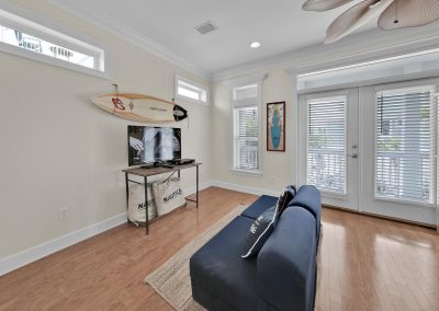 14 Lifeguard Loop E Rosemary-large-016-017-1J0A80701-1500x1000-72dpi