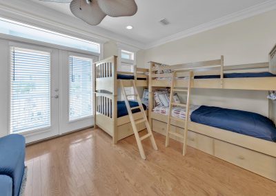 14 Lifeguard Loop E Rosemary-large-016-017-1J0A80701-1500x1000-72dpi