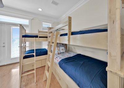 14 Lifeguard Loop E Rosemary-large-016-017-1J0A80701-1500x1000-72dpi