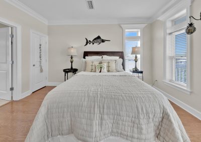 14 Lifeguard Loop E Rosemary-large-016-017-1J0A80701-1500x1000-72dpi