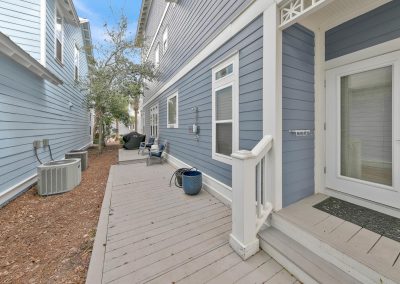 14 Lifeguard Loop E Rosemary-large-016-017-1J0A80701-1500x1000-72dpi